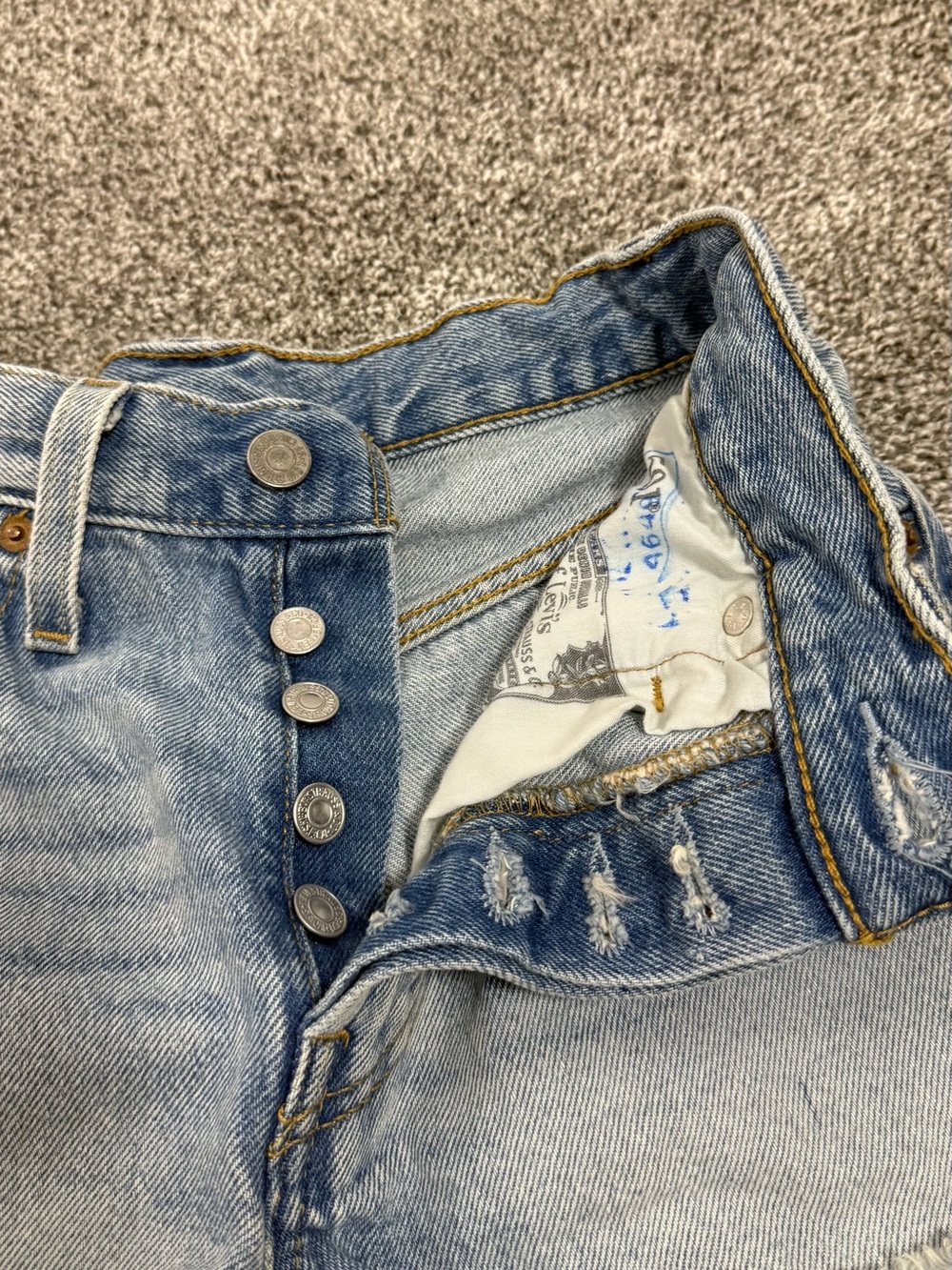 High-Rise Denim Shorts - Picture 3 of 6